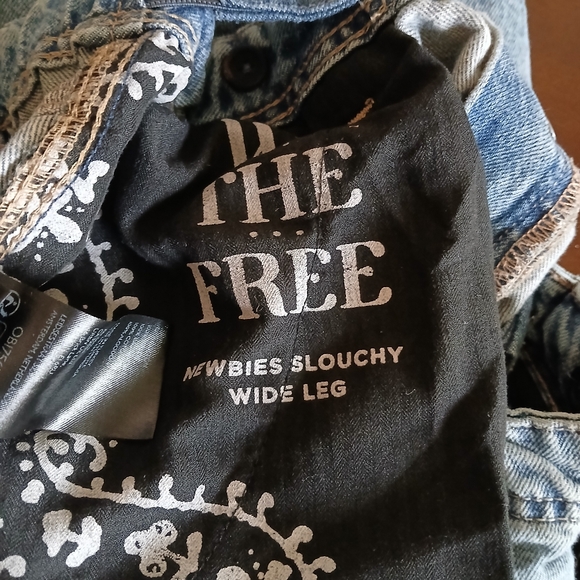 FREE PEOPLE Newbies Solid Wide Leg Slouchy Jeans Large We The Free - Picture 11 of 11